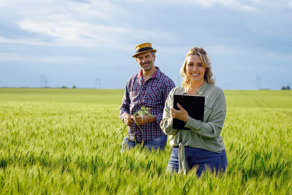potrait-of-farmer-standing-in-wheat.jpg